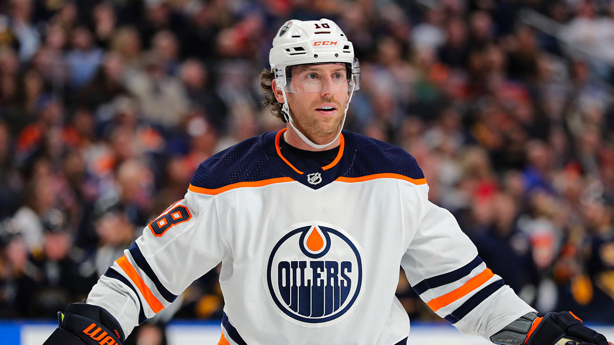 James Neal est de retour et il jouera ce soir face à <a href="/DallasStarsFR/">🇫🇷 Dallas Stars Fanatics</a> #LetsGoOilers