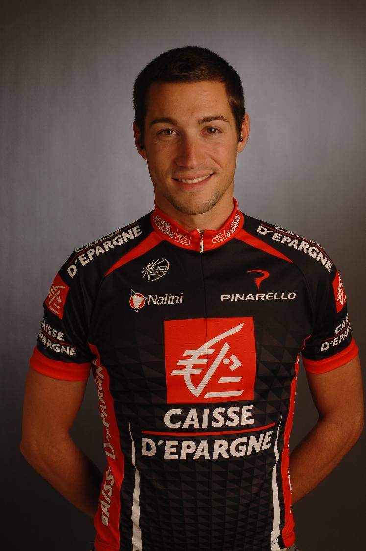 Movistar_Team's tweet image. Tuvimos el privilegio de contar contigo durante cuatro años y admiramos tu trabajo como director rival, pero por encima de todo, tu carácter afable y trato exquisito. Descansa en paz, querido Nicolas Portal. Un fuerte abrazo para tu familia, amigos y para todo el @TeamINEOS.