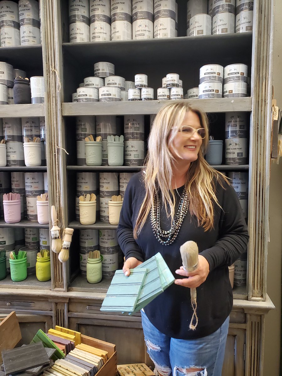 StyleMagVegas's tweet image. Saturday at Bloom with Bridget in Las Vegas.