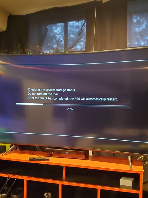 GALIKSI - @TheDivisionGame Fuck ubisoft . Shitty ass update ruined my fucking playstation. Keep having to reset my shit. U motherfuckers are absolute trash https://t.co/GOLcTR1lZ1