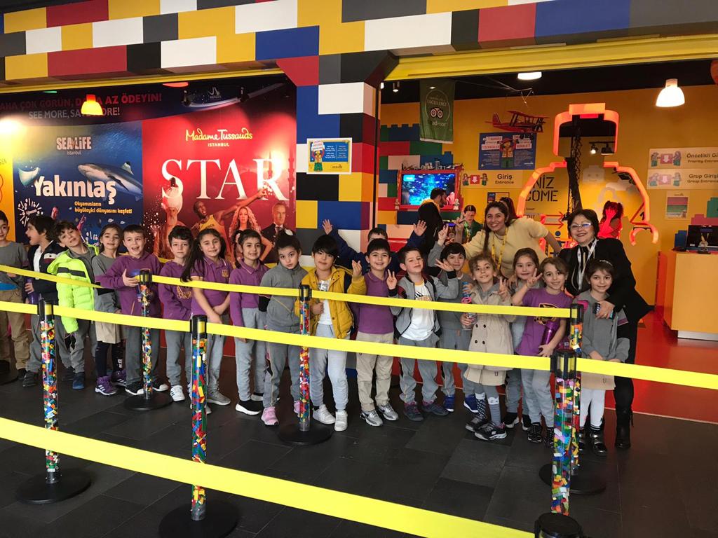 1/C sınıfı Legoland gezisinde hoşça vakit geçirdi.<a href="/CengizMAN1/">Cengiz ŞİŞMAN</a> <a href="/nilcicek/">Nil Çiçek</a> @recepsuekinci <a href="/AhmetDonmez_/">Ahmet Dönmez</a>