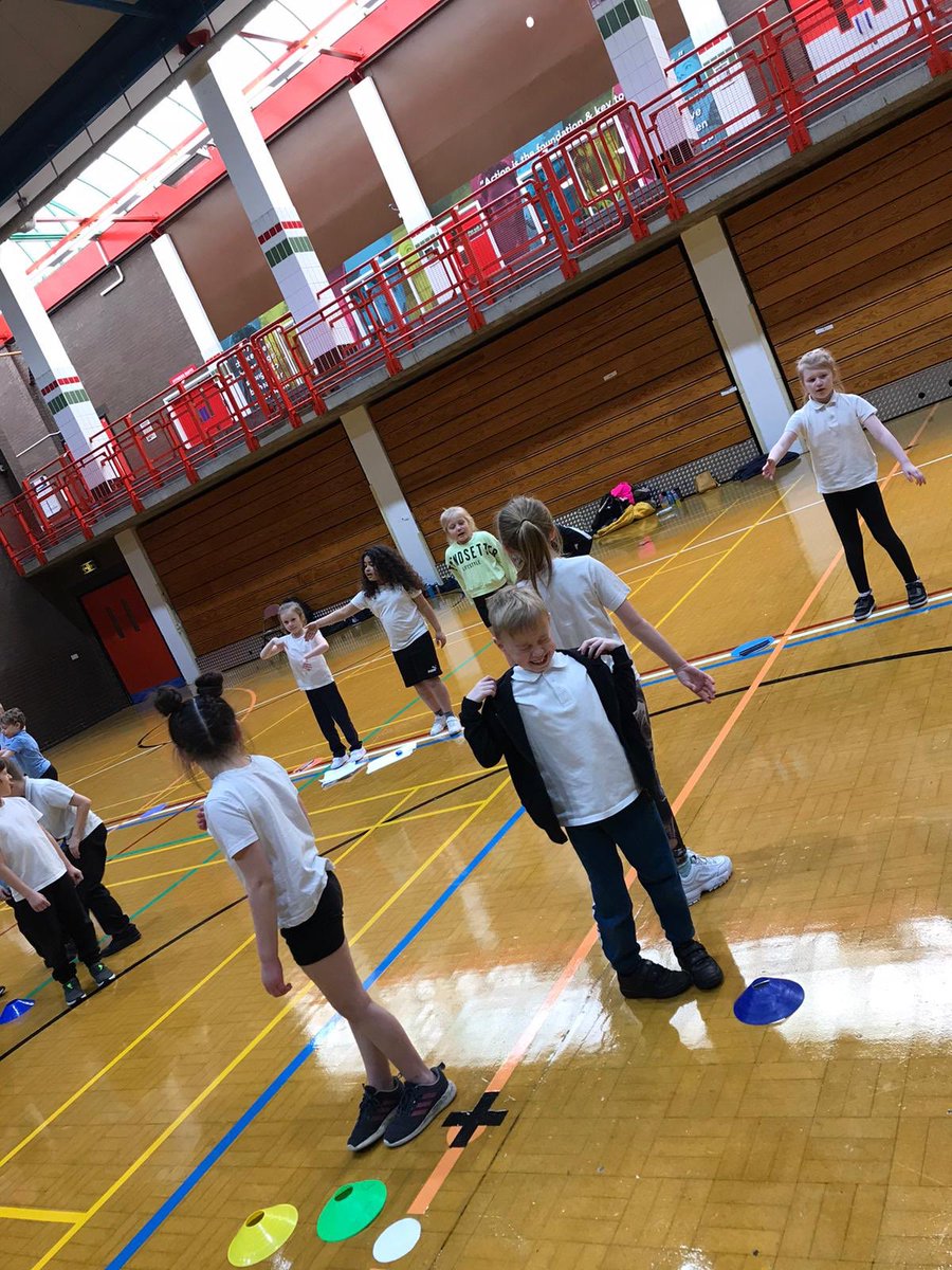 SpringCottagePS's tweet image. Children from #springcottage3LF and #springcottage3B took part in @HullActiveSch active learning with @primarystep - all of the children had a great day and Mrs Luscombe has lots of good ideas to use in the classroom! #springcottagesports #activelearning