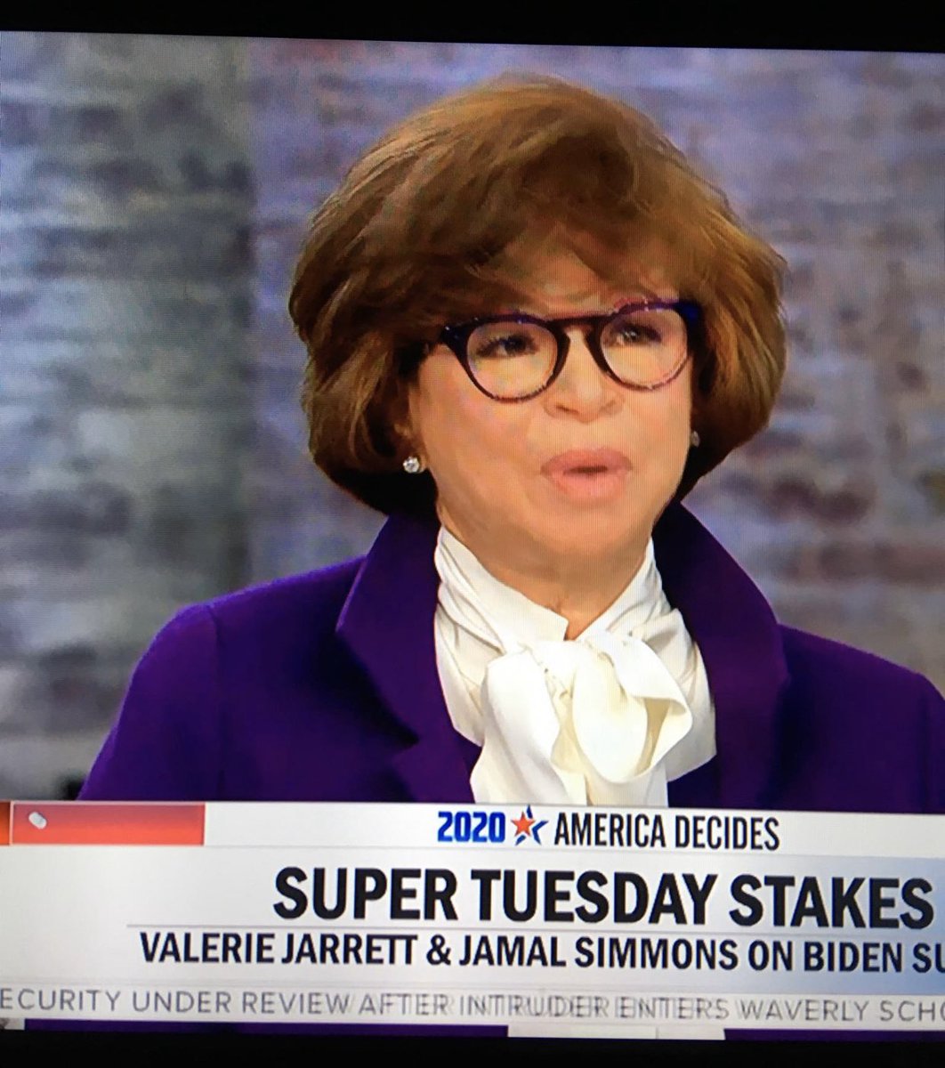 carl0s3strada's tweet photo. they got Austin Powers commentating the election https://t.co/eo2uMsVVLe