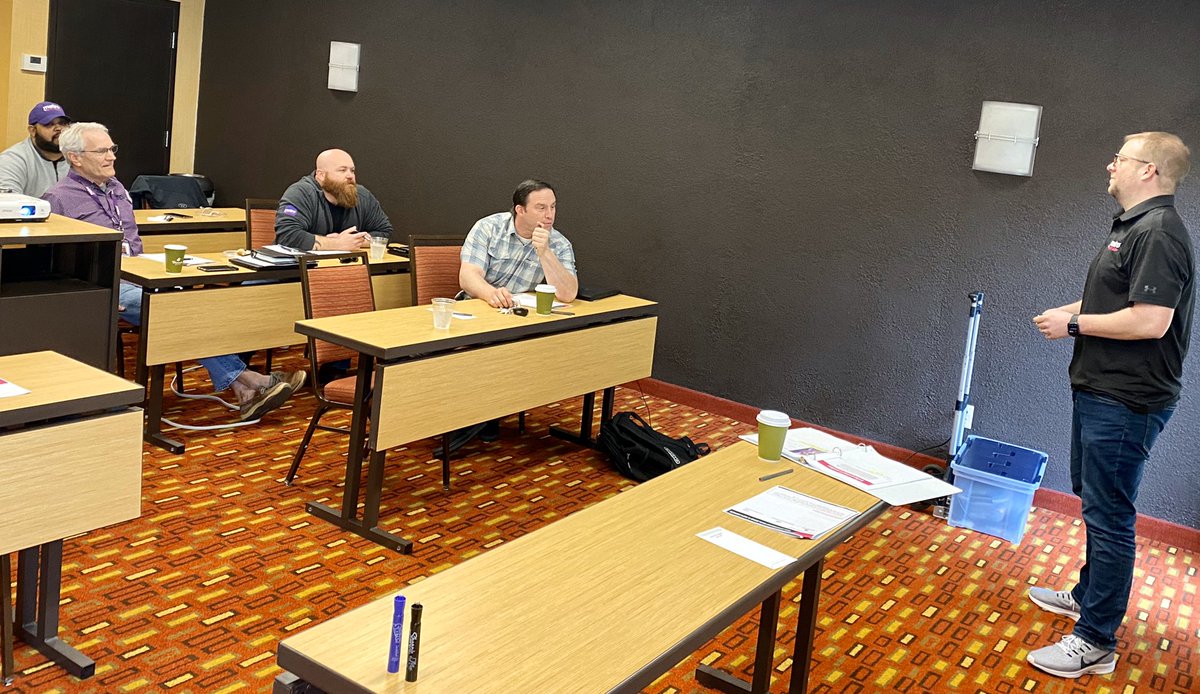 sovatraining's tweet photo. MDM Training Day! @jfbosworth @HTaylorMetro @JohnCShelton12 @BobWilmouth @SmilesByMiles91 https://t.co/vb1wxmsAwY