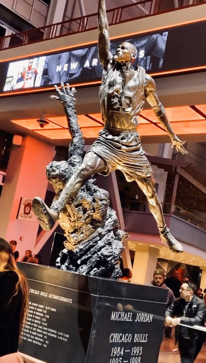 _kamilaandrea's tweet photo. Bull’s Game 🏀🔥 #MJ #Legend23 https://t.co/2ttr9Pn7dx