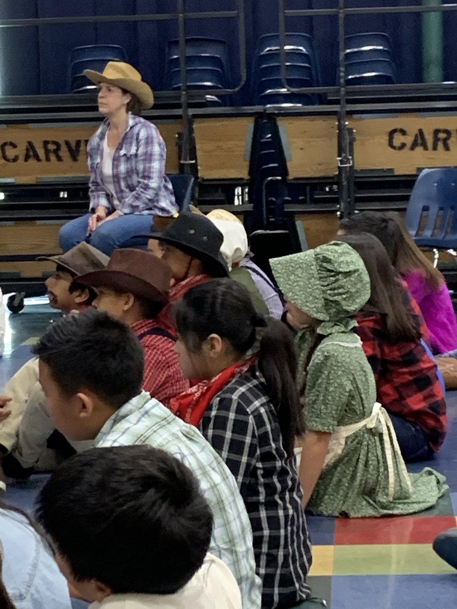 Pension101's tweet photo. Great storytelling never gets old ⁦@carverpioneers⁩ ⁦@SanMarinoUSD⁩ ⁦@AmberCCO⁩ #CaliforniaMissions https://t.co/UAk5Ih7x3f