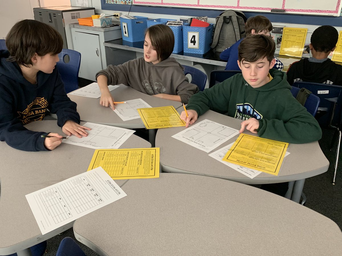 MNSA_MrsHardy's tweet photo. 6th graders are designing a dorm room on coordinate grids! @ACSMontfordNSA https://t.co/ArldFPatYv