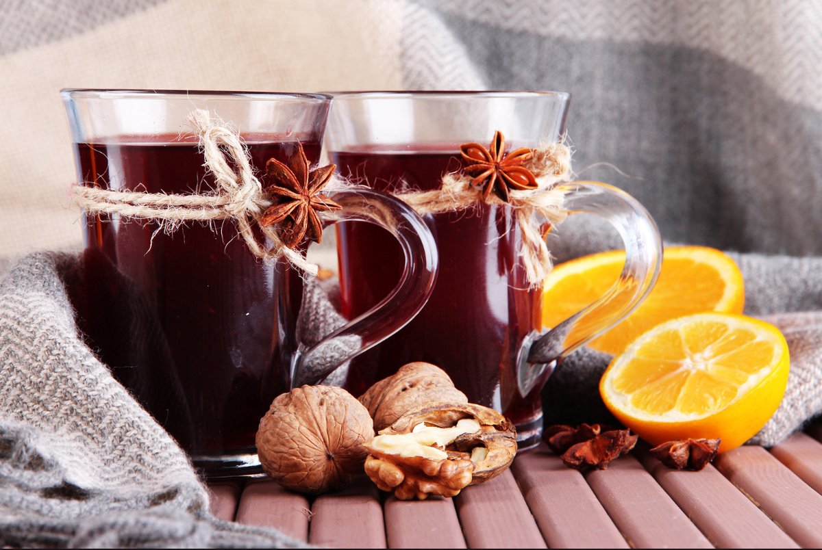 couchcoaster's tweet photo. It's the start of Spring and Christmas is way off but today is National Mulled Wine Day! Don't forget a bottle of red on the way home from work to spice up your evening! #nationalmulledwineday #mulledwine #mulledwinetime #couchcoaster https://t.co/HESxEemW3a