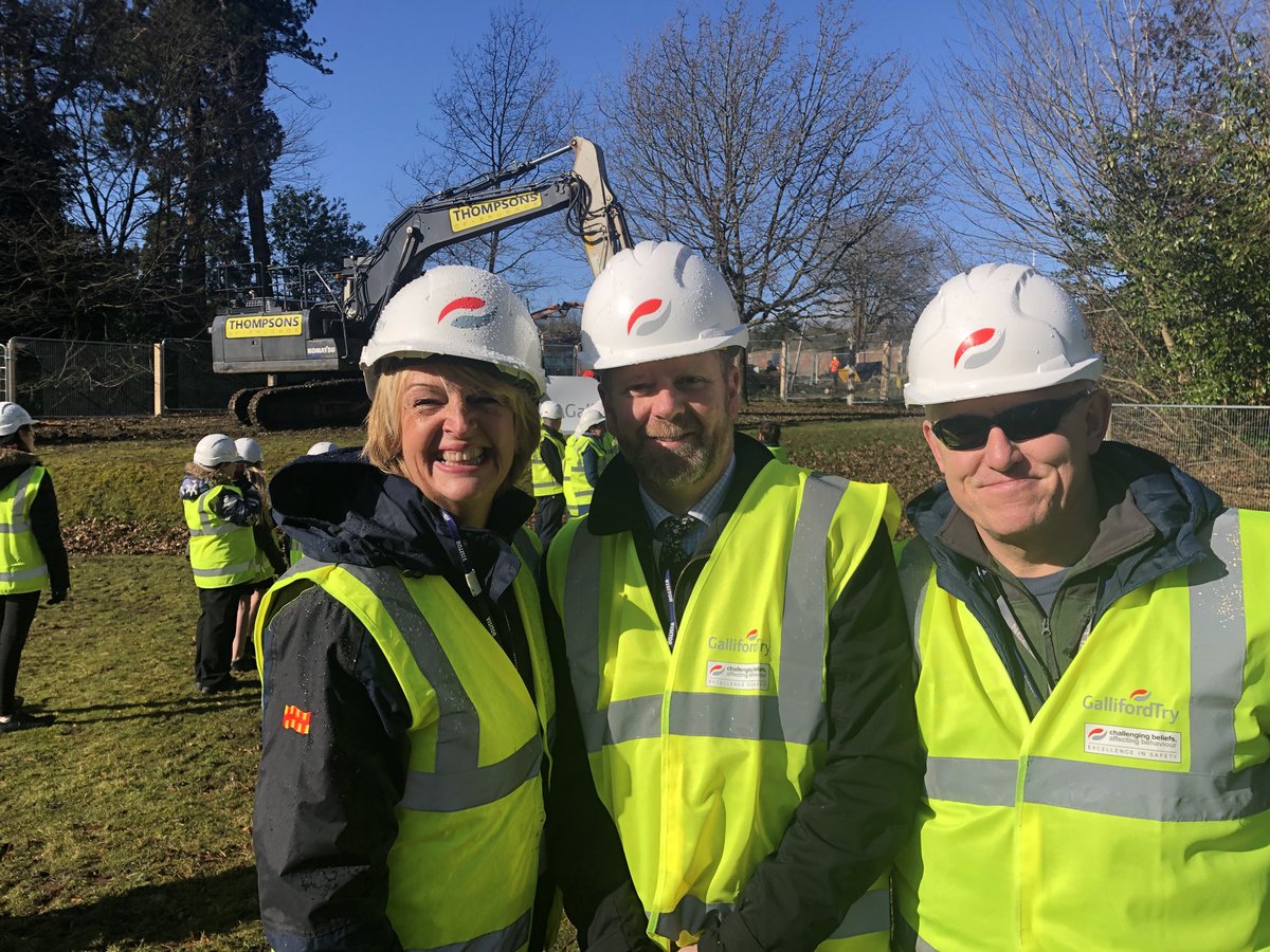 Sod cutting at ⁦@QEHSHexham⁩ yesterday as work starts on building a shiny new high school. Very exciting and got to don PPE with my Hexham councillor pals.