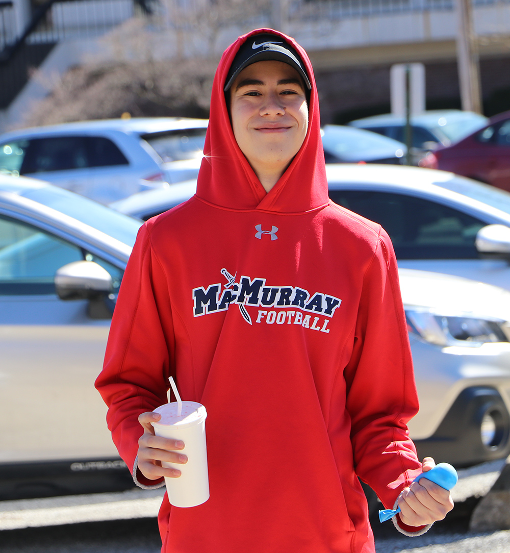 MacMurray1846's tweet image. Midterms create stress. Stress ball help with that stress. You&apos;ve got this, #MacFam! #SpaWeek