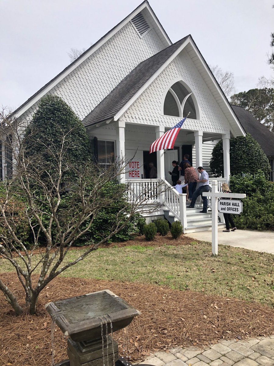 PhilSavage's tweet photo. One of the most picturesque voting stations in America! #SuperTuesday
#LetFreedomRing 
#PointClearAL https://t.co/aDhHiVbXtI