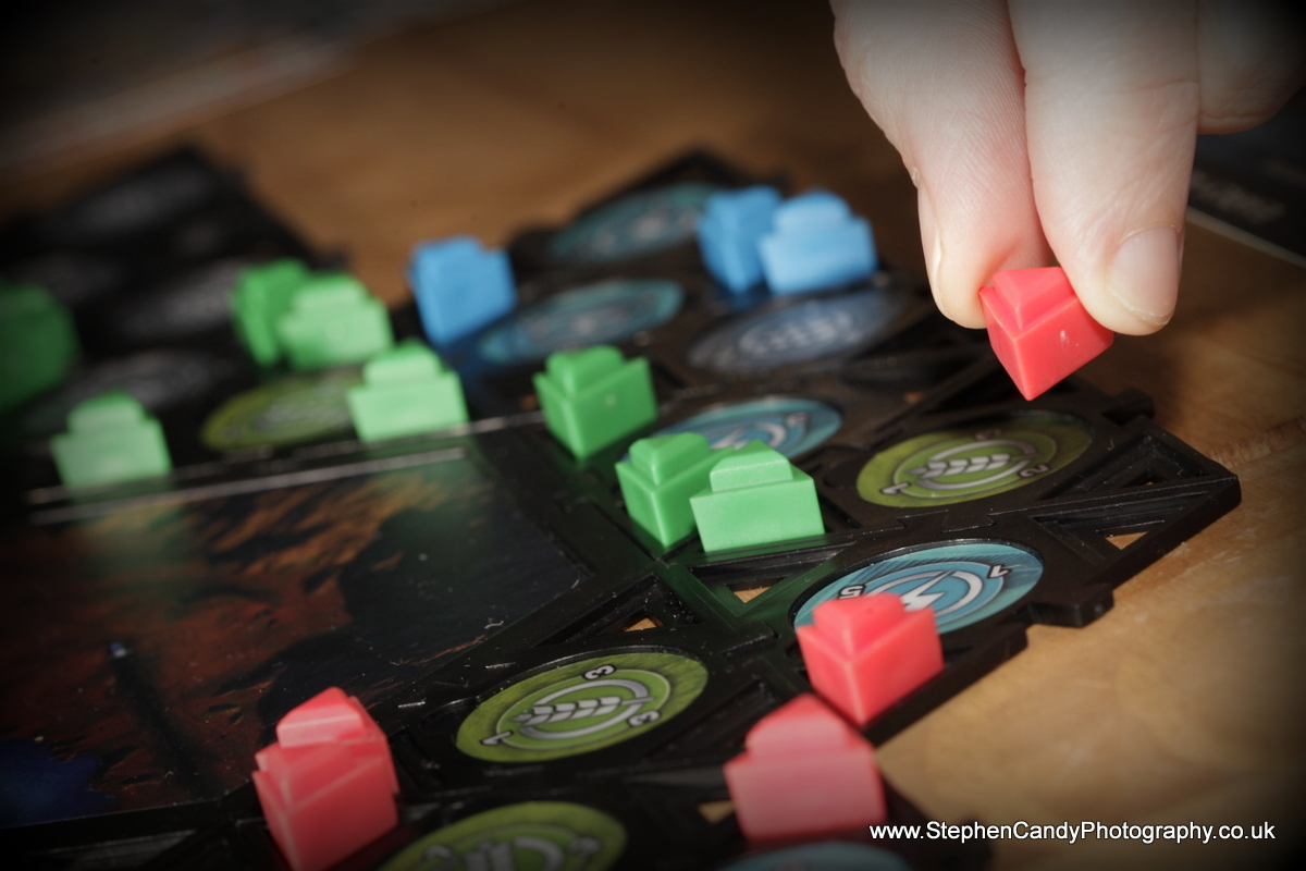 One of the most complex yet rewarding #tabletop games I've encountered has just launched on #kickstarter. Really enjoyed playtesting this and am excited to see that it's more than a third funded after less than two hours.📸
Learn more about <a href="/Landerthegame/">Lander the Game</a>: kickstarter.com/projects/intre…