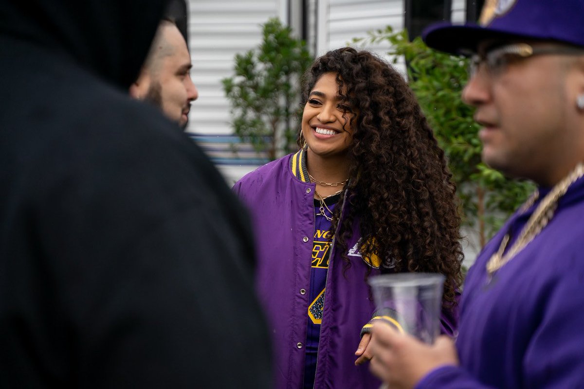 analeamusic's tweet photo. This life is the only one we have, so do what makes you happy and be around whoever makes you smile.. ❤️😆 

Big up @liampickhardt for capturing these 🙏🏽 https://t.co/rLS8ak5FcY