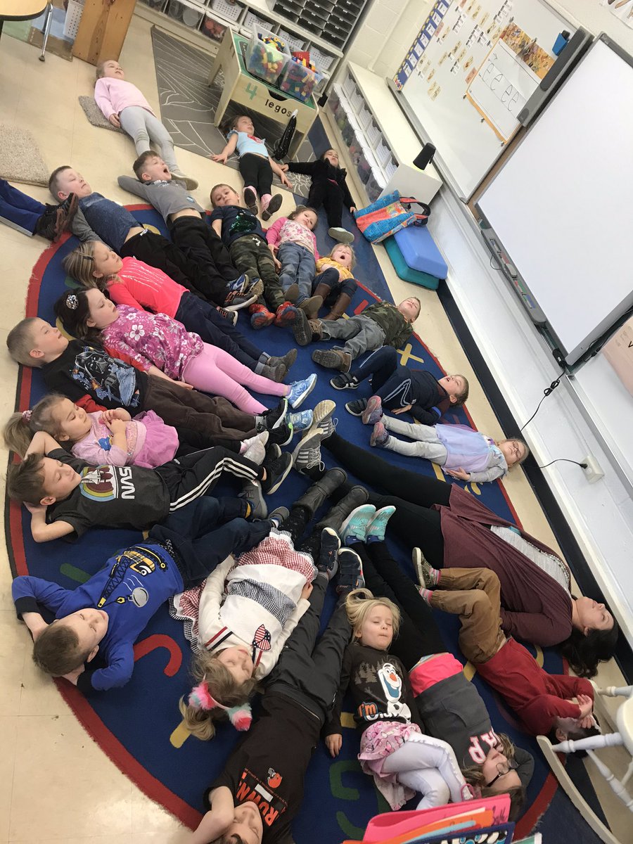 MrsMiller_PreK's tweet photo. Thank you to @JillianStanto14 for practicing yoga with us for our healthy kids unit! #kirtlandpreschool #hornetpride https://t.co/mQXxvHL9vJ
