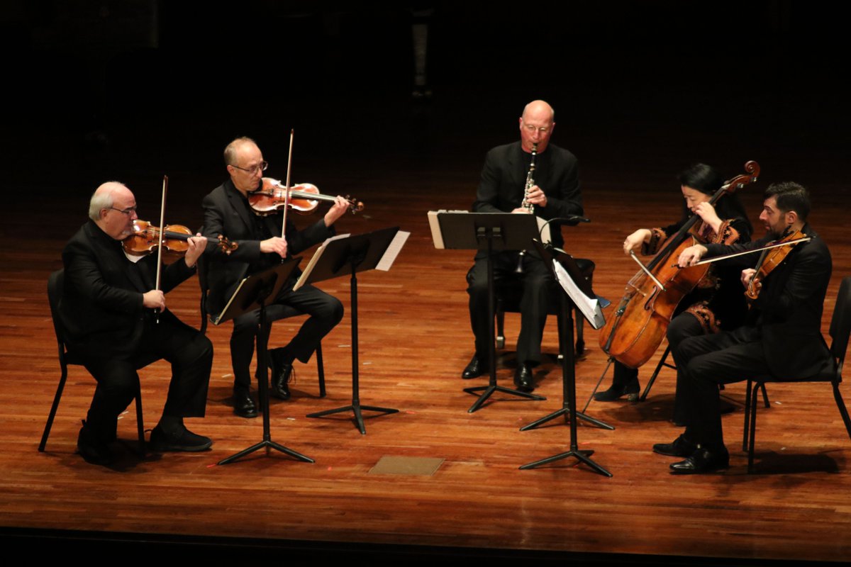 CSUFMusic's tweet photo. Faculty Chamber Series with Guest Artist, Glenn Dicterow.

#CSUFMusic #CSUF #music #CSUFFaculty https://t.co/HTXoRBO9Gk