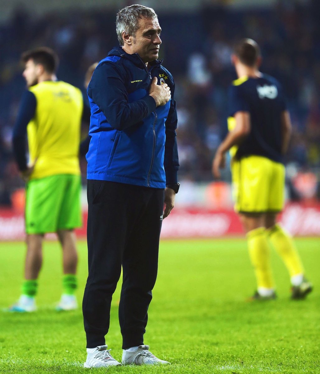 Bugün takımımızın başında son maçına çıkan hocamıza bugüne kadar takımımıza kattıkları ve verdiği emeklerden dolayı teşekkür ediyor, kendisine bundan sonraki hayatında başarılar diliyoruz.