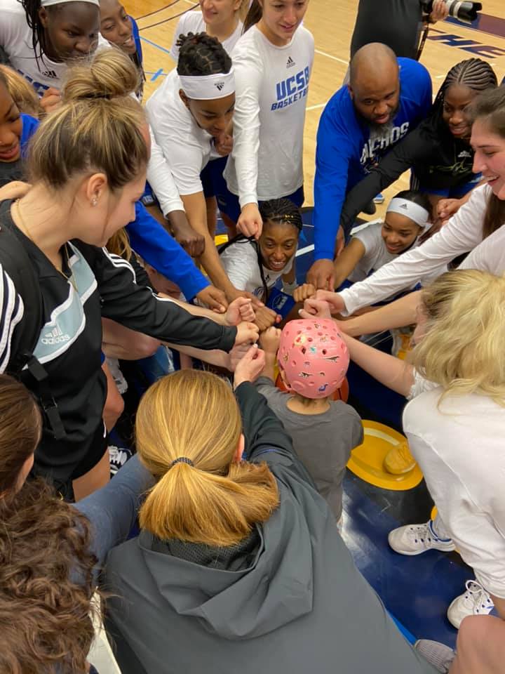 FoJFoundation's tweet photo. Welcome to the FOJ Family, Alanna & @UCSB_WBB! This medulloblastoma warrior signed a team certificate, received gear including her very own jersey (GO #1!) & showed off her basketball skills! A huge thank you to @UCSB_WBB for opening their team & hearts to Alanna & FOJ. #FOJPride https://t.co/XscfU0AjEs