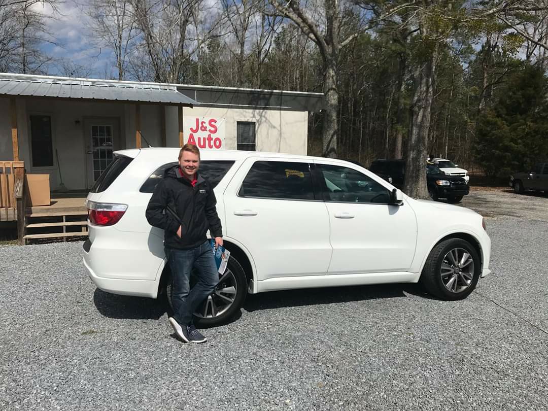 JSAutoLLC's tweet photo. Wesley Allen came up the road from Childersburg, AL and took home this 2013 Dodge Durango. Thank you Wesley we appreciate your business.
#ChildersburgAL #HarpersvilleAL #VincentAL #SterrettAL https://t.co/EKrH15340s