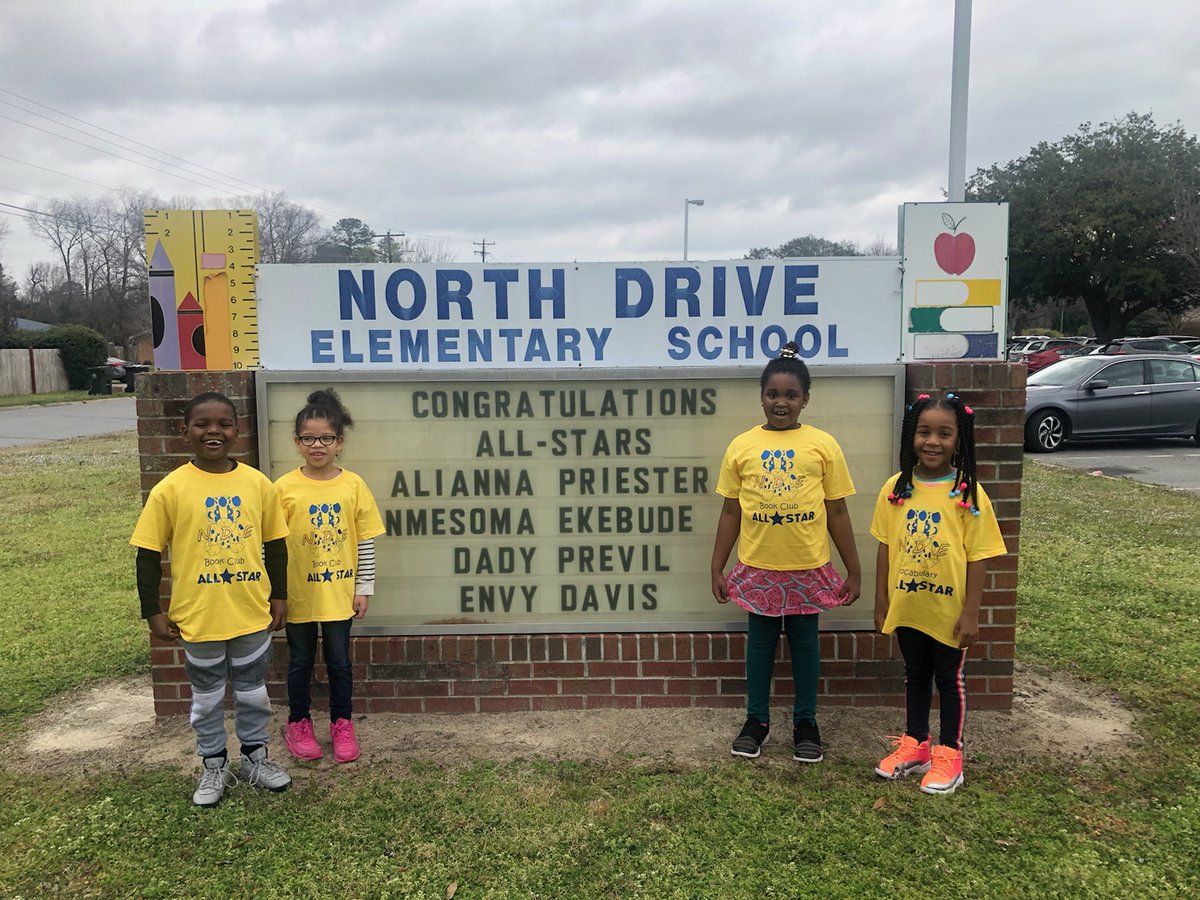 NorthDriveES's tweet photo. ๐๐CONGRATULATIONS to Our Book Club Challenge and Vocabulary Challenge ALLSTARS!!! Way to go Alianna, Nmesoma,Dady, and Envy!!! You guys ROCK!!๐๐๐๐๐๐ #northdriveelementary https://t.co/FDOkn6ysXe