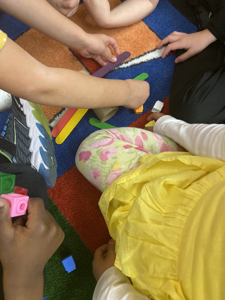 TechSavy_LMS's tweet photo. After reading “The Little Red Fort” by Brenda Maier and some discussion on good examples of teamwork @pusterlearners #kinder friends are practicing some fort building! https://t.co/RD2CBj7jut