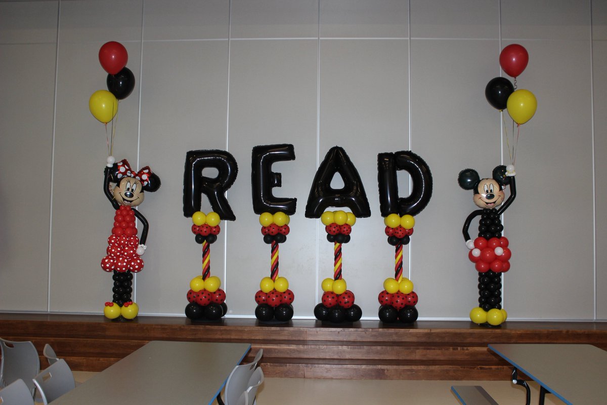 PrincipalBruner's tweet photo. Right to Read Week is a huge success at Lake Elementary. There are Disney decorations, guest readers, contests, and activities to promote a love for reading. #greatatlake https://t.co/2Po0iykKag