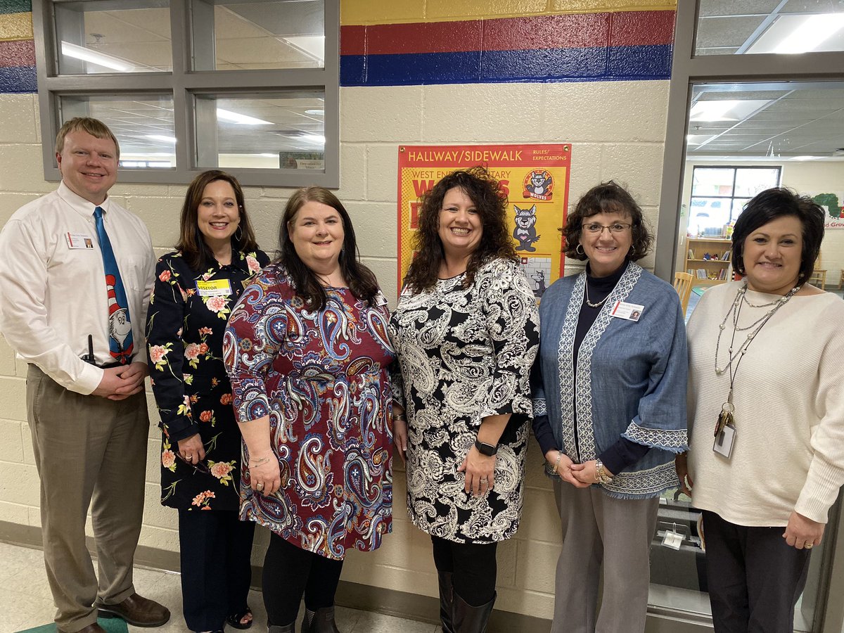 West End students  are imprinting their PAWS all over campus! Great job by all! Evidence of school-wide PBIS practices, Tier II implementation, and overall excitement for PBIS expectations! <a href="/RomeCitySchools/">RomeCitySchools</a> <a href="/WestEndWolves/">West End Elementary</a> <a href="/docRV5/">Dr. Robbie Vincent</a>