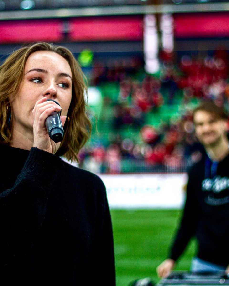 musicbysounds's tweet photo. Thank you for having us during the World Championship in speed skating @vikingskipet 🙌🏻 Can’t believe we played in front of almost 10,000 people. Swipe to see our amazing vocalists for the weekend: Hannah Storm and CFG 🚨 All photos are taken by https://t.co/0jkQQgCERO 📸 https://t.co/33I5bh2twU