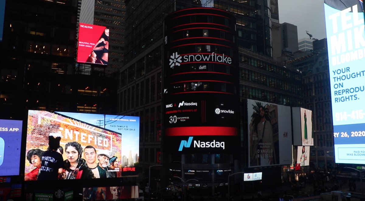 Snowflake tweet media