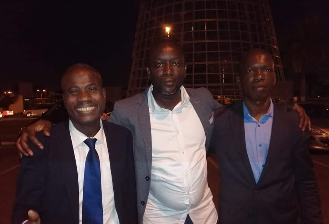 Stev_Kouass's tweet photo. Les deux journalistes libérés mais condamnés à payer 5 millions de FCFA
@CPJAfrica @AmnestyWARO @UNJCI225
#Civpress https://t.co/v9wU0EzyIp
