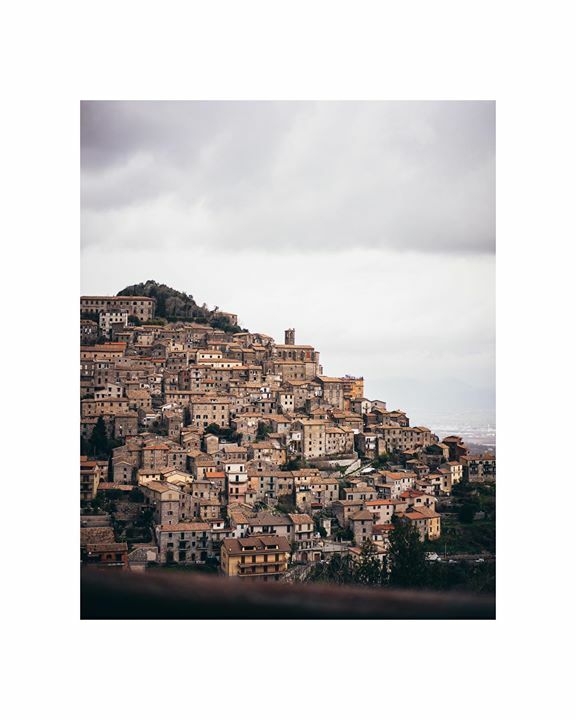•🎧 Clairo - Bags•

Italian beauty 2/2

#cabinlust #thecabinchronicles #hellofrom #vajolettowers #torrivajolet #trentinoaltoadige #sudtyrol #cabinfolk #tentree #cabinlove #timeouthome #escapethecity #wekeepmoments #theearthoutdoors #roamnation #earth_expo #earth_reflect #hiki…
