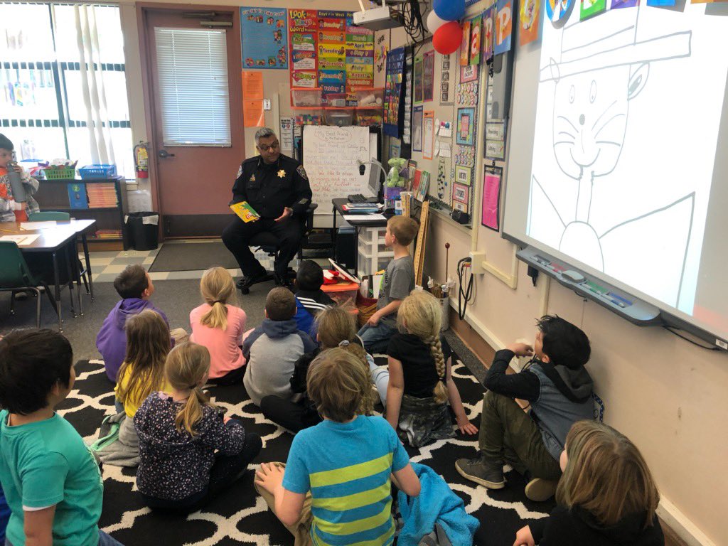 MartinezPDinCA's tweet photo. READY! SET! READ!!!
We’re celebrating all week!  
Happy Birthday Dr. Seuss.  Thank you Las Juntas Elementary and Morello Park Elementary for letting us read today.
A special thanks to Chief Sappal, Lt. Estanol and Disp. Perez. #day2
@MartinezUnified @ljebullpups  @mpeeagles https://t.co/Jt5er3fNDM