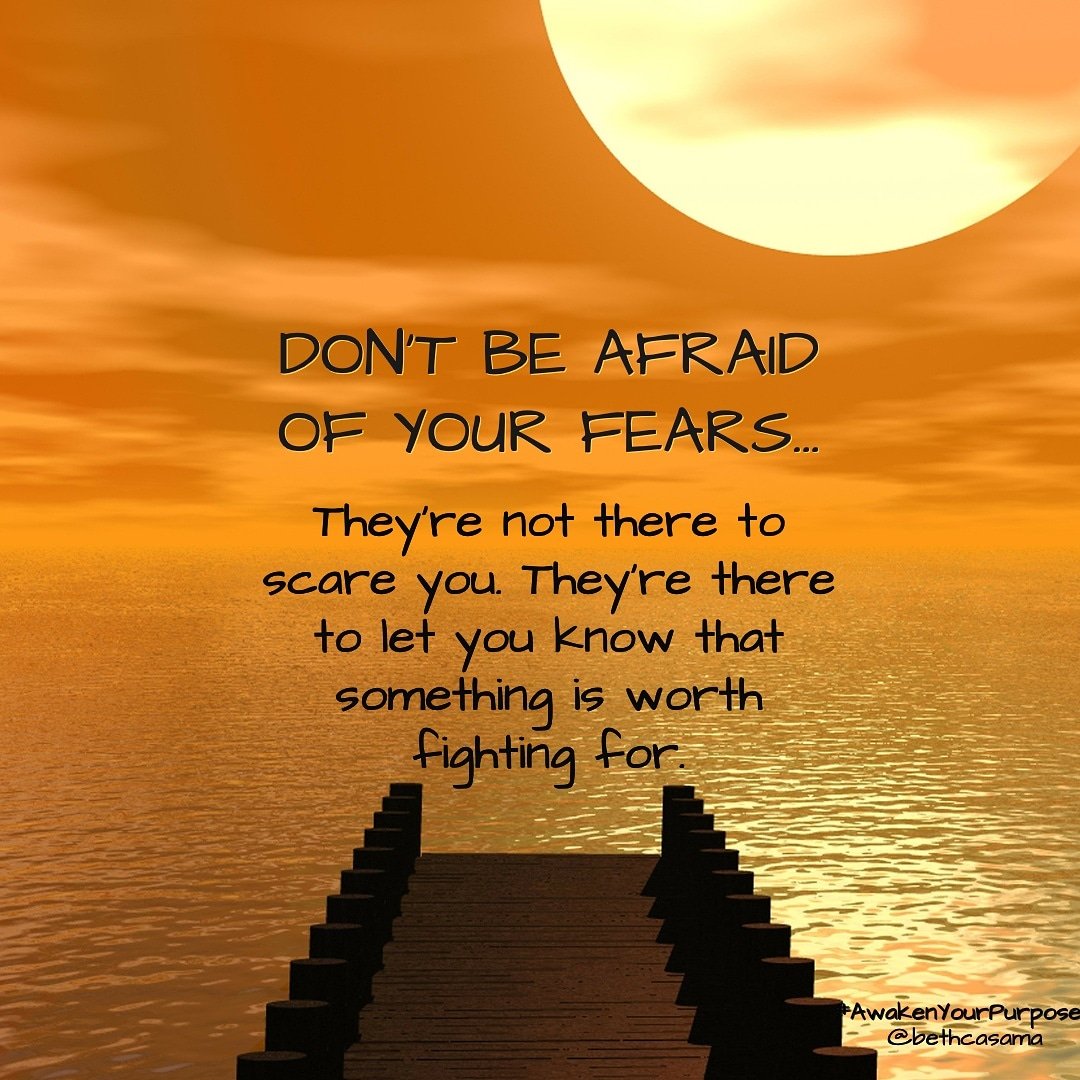 bethcasama's tweet photo. With great risks...come great rewards. There will always be failures &amp; setbacks along the way- but if you dont risk something...you'll never gain anything. #Dreambig #MotivationalQuotes #Entrepreneurship #growthmindset #TransformationTuesday https://t.co/Fw6TE0XjLx