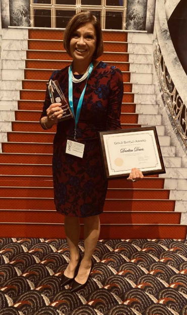 BestPhotosFilms's tweet photo. Private Wealth Sales Excellence Awards - Darlisa Davis – Private Banker, Indianapolis #FMBRoar2020 https://t.co/FDGvng4paj