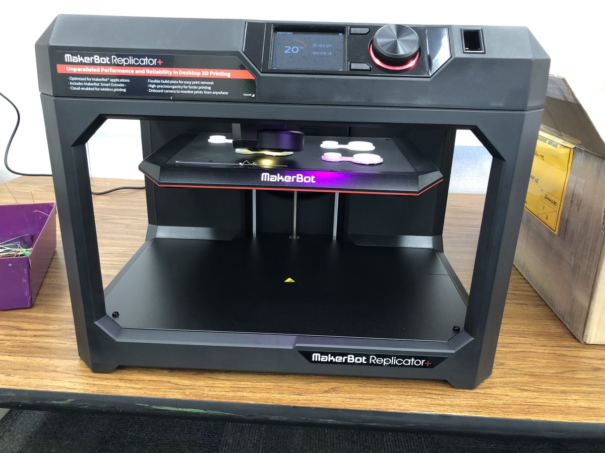#EricWhiteElementary 6th grade student 3D print Canopic Jars in the Innovation Lab as part of their Ancient Egypt lessons. <a href="/selmalibraries/">selmalibraries</a> <a href="/SelmaUSD/">Selma Unified School District</a> <a href="/makerbot/">MakerBot</a> #teacherlibrariansmatter