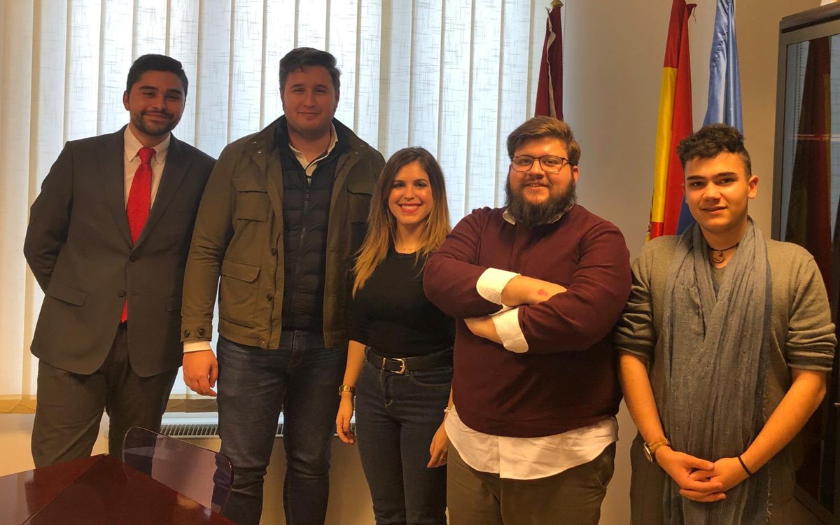 Hoy nos hemos reunido con la directora general de la juventud de Castilla y León <a href="/estela_lpez/">Estela López</a> .Desde el consejo queremos agradecer la gran disposición y colaboración en todos los proyectos futuros en nuestra provincia.