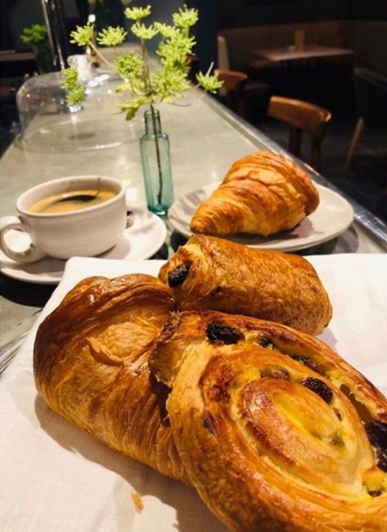 BBthreadneedle's tweet image. Join us for delicious breakfast🥐🍳🥓🍞🥑 at Brasserie Blanc at Threadneedle Street from Monday till Friday at 7am -11am, we have several A la Carte breakfast choice for you to choose from! Click the link below and take a look for yourself. 
buff.ly/2SsnehC
