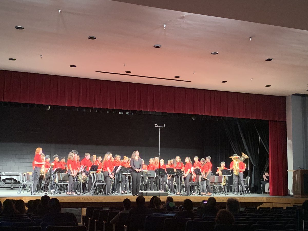 hammond_band's tweet photo. Awesome performance from the @PVMSMusic @hcpss_pvms Wind Ensemble!! They sounded great! https://t.co/1KtKdupmfY