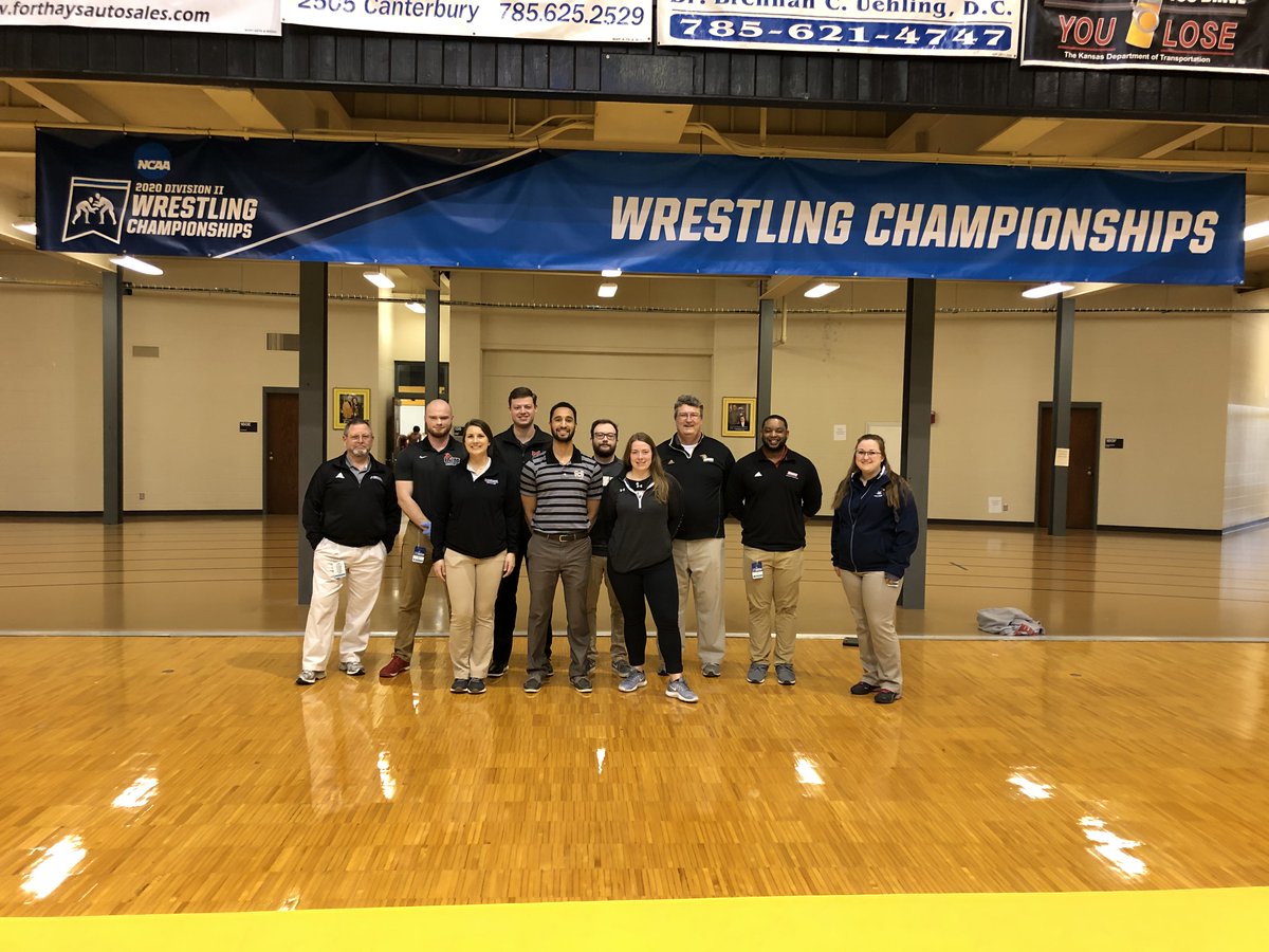 FHSU_ATs's tweet photo. FHSU athletics hosted the DII Super Region IV wrestling tournament this year, and it was awesome! We are kicking off #NATM2020 with a picture of Athletic Trainers from all over our region! Creating friendships through our job is the best! Next stop.. NATIONALS 🐯 https://t.co/8jZAVrNzvA
