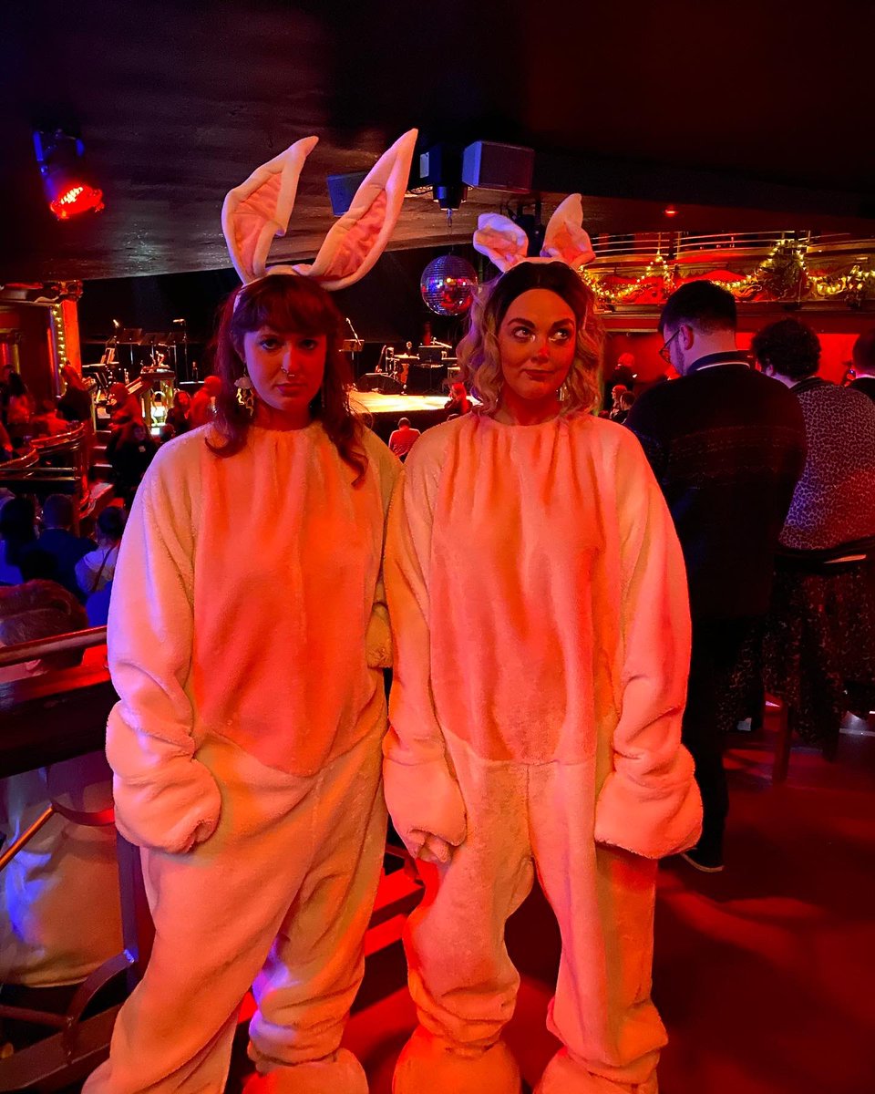 LipglossJill's tweet photo. At @amusicalshow Once More With Feeling. It must be BUNNIES!!! @thegrandclapham #Buffy #BUNNNNIEEESSS @kiripritchardmc @jaydeadams @davecribb #amusical https://t.co/LsiscnP9If