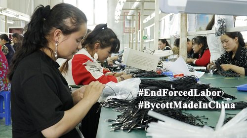 Googoom1's tweet photo. Additionally, there are more than 600,000 Uyghur forced labor in the name of "Build Shoes City in the silk road" in Hotan.
#BycottMadeInChina
#EndForceLabor https://t.co/Vo0W1lSUQY