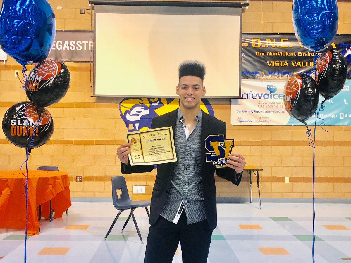 CGhoops's tweet photo. Scholar Athlete Certificate and Varsity Letter! 🏀#student athlete #Ballislife https://t.co/hFn933sH3r