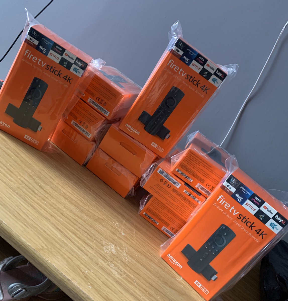 platinumtvserv1's tweet photo. 🔥🔥🔥MARCH SPECIAL🔥🔥🔥

GET AMAZON FIRESTICK with Alexa remote 
FULLY LOADED 🤩 

DELIVERED AND 
READY TO PLUG &amp; PLAY 
⚽📺🎥🥊

💥Please message us for detail💥 https://t.co/EOob6IFVwT
