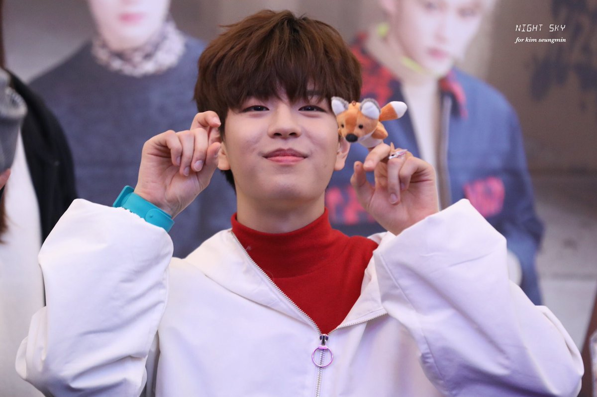 — 200303  ↳ day 63 of 366 [♡]; dear seungmin, these days were really emotionally exhausting and as always you posted when i most needed and you even went live with jeongin and that really made me genuinely happy, i love you to the moon and back my little guardian angel