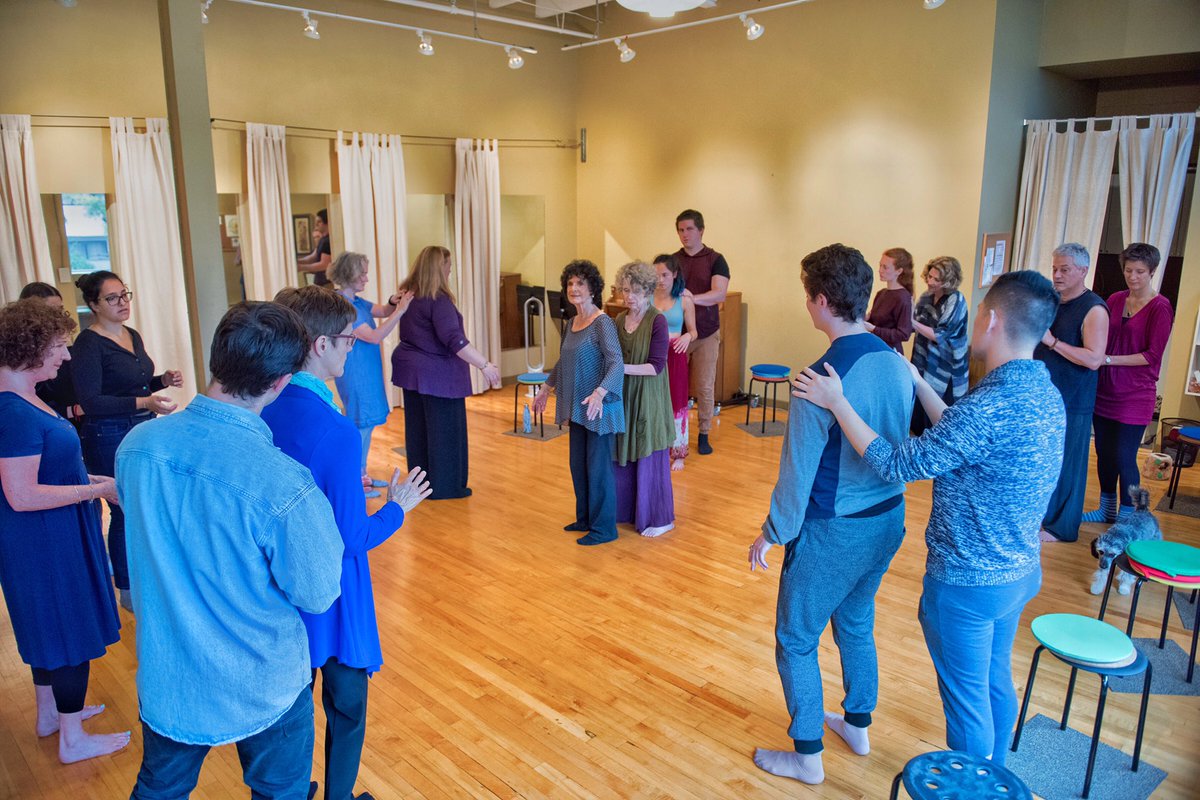 Breathexperience is a somatic practice that is based on the allowed breath. We lead classes and workshops for artists, performers, and anyone looking to find ease and vitality in their lives. 

#breathexperience #breath #justbreathe #wellness #actor #singer #performer #artist