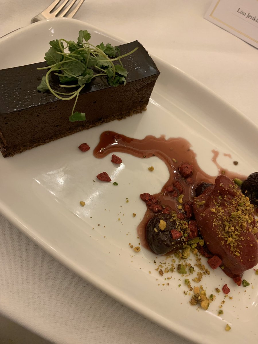 lisajenkins02's tweet photo. .@rosl1910 dinner with @WinterhalterUK and @ClasseqUK Wonderful location, fantastic menu and a room full of industry professionals https://t.co/8lg5l12gDd