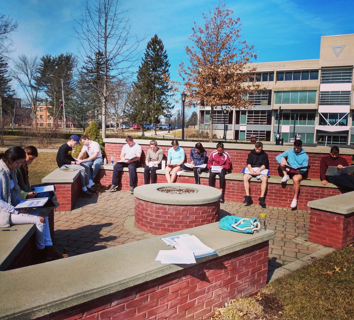Biology seminar class outside today! First time I've ever caved to the requests and it went pretty great.