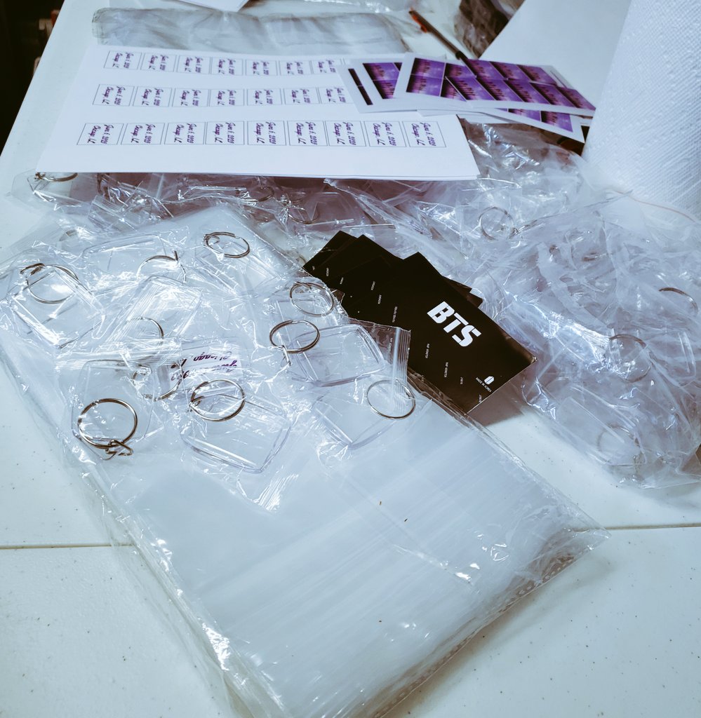 katsoap's tweet photo. Some of the items for goodies bag have arrived. Time to get started, while I have some time to spare. @BakingBarnt are you ready?! 
#BTSARMY #BTS #BTSxChicago #Soldierfieldday2 #BTSTour2020 https://t.co/kUBxXYuuht