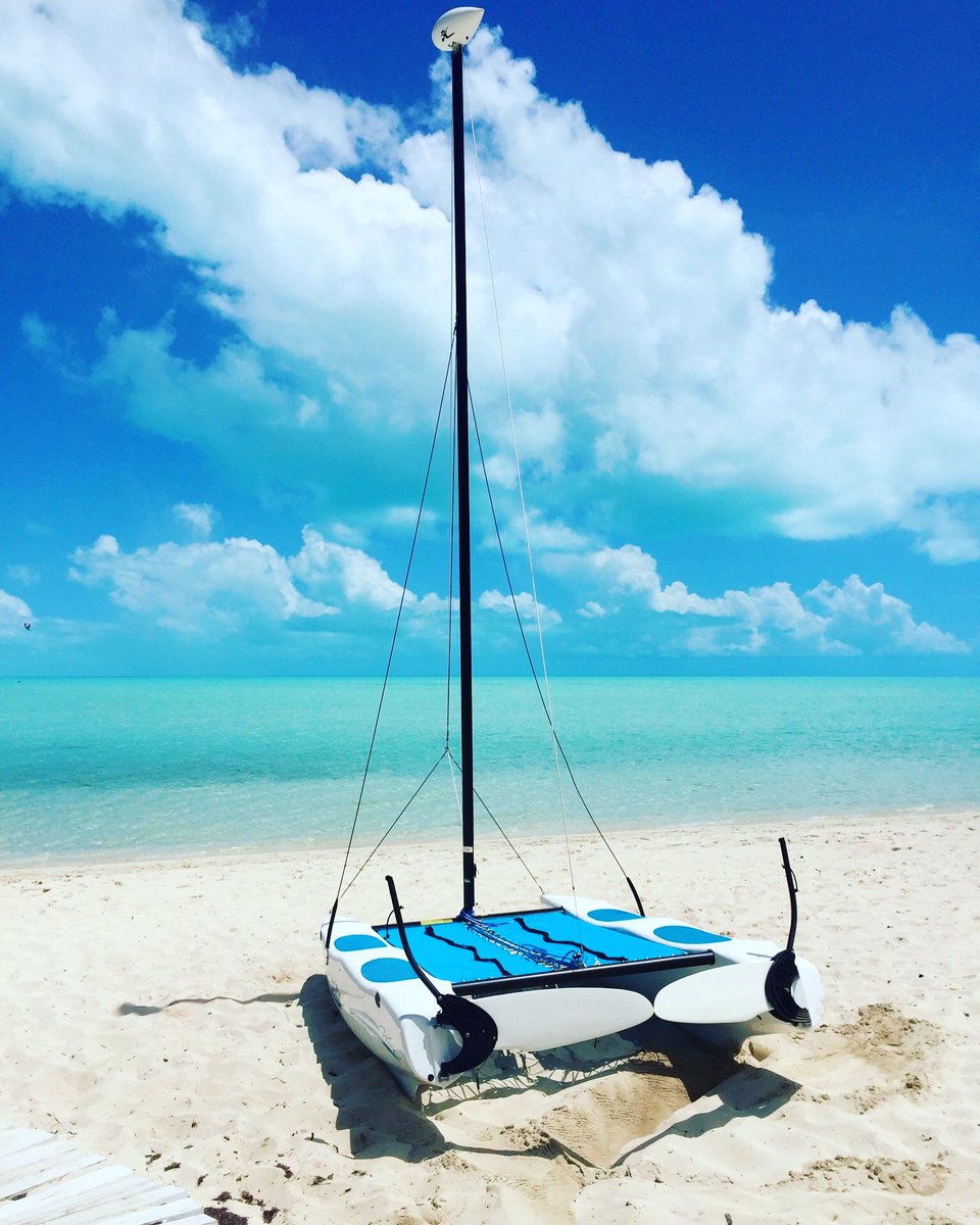 It’s okay to have beachy dreams! Who else is with us?! 

#HandbagDivasLove #TravelTuesday #HaveBagWillTravel #HBDTravel #WanderLust #ShoreClubTC #TravelToTurksAndCaicos