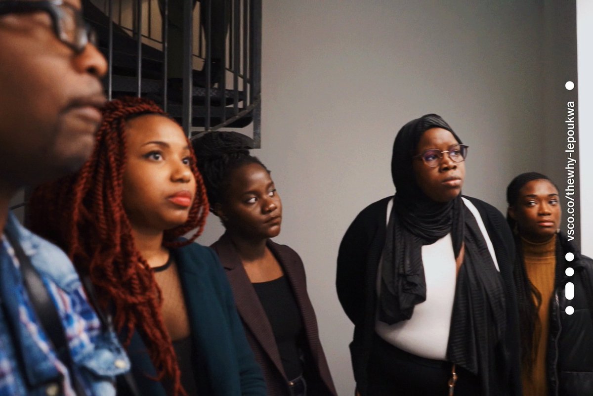 thewhy_Podcast's tweet photo. Le samedi 29 février, au alentour de 17h. Vous découvriez les sublimes œuvres de talentueux-ses artistes noir-es. 🎨✨ #amourthewhy https://t.co/Zuln5SsqQ7