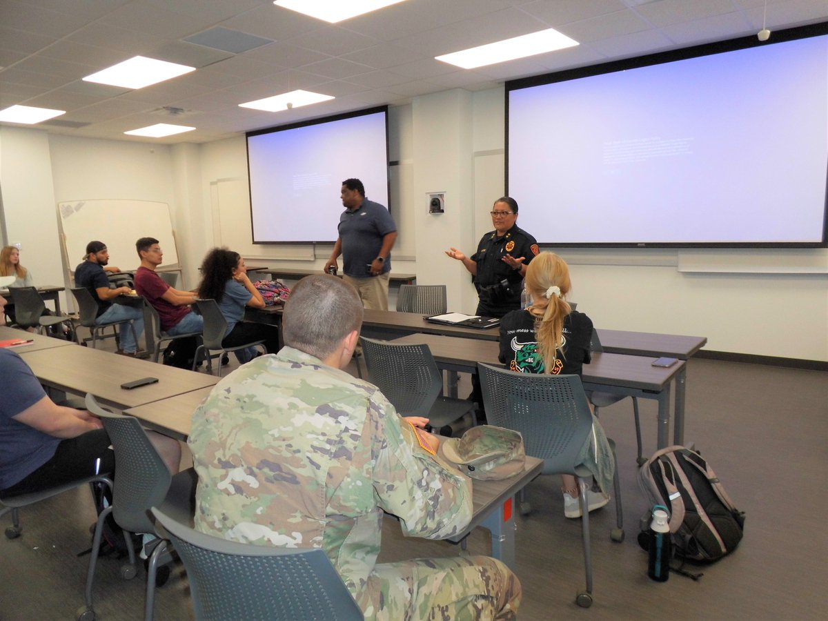UPDtxst's tweet photo. Engaging with students & sharing the UPD #GuardianMindset with @DrScottBowman & students in his Race, Ethnicity & Criminal Justice Course.
Great Questions. Great Students. Great Class. https://t.co/GUofeG3mbW